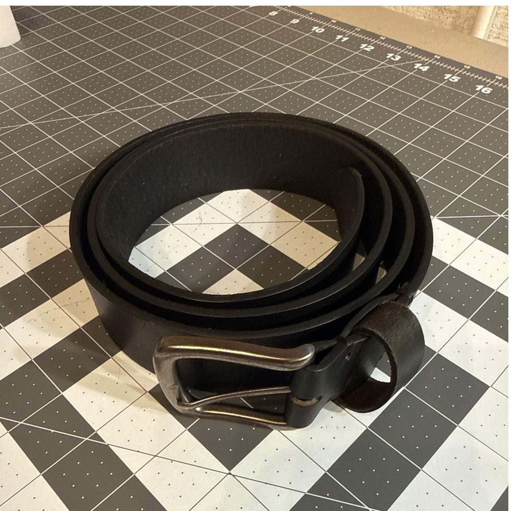 Mens Black Genuine Leather Belt Size 50 Antiqued Silver Buckle 797